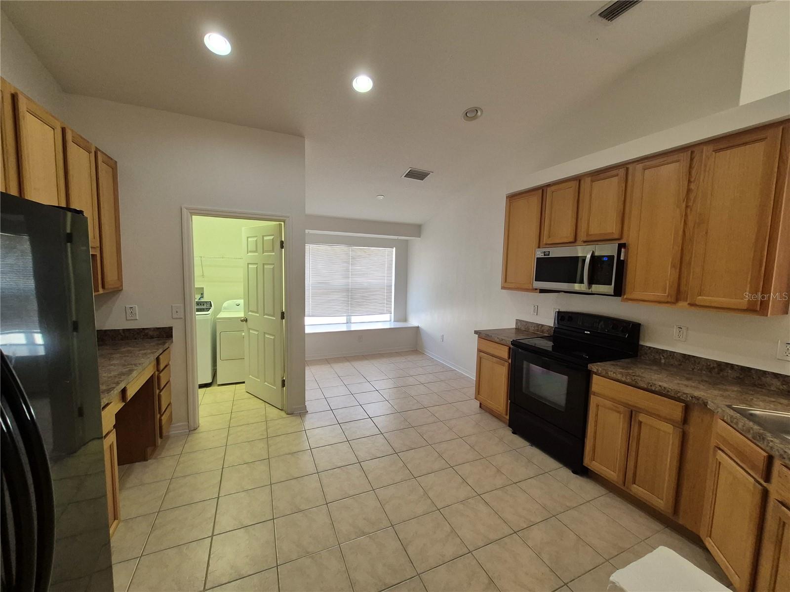 OAK CREEK PH 1 - Residential Lease
