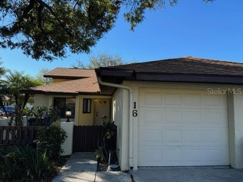 A home in LAKELAND