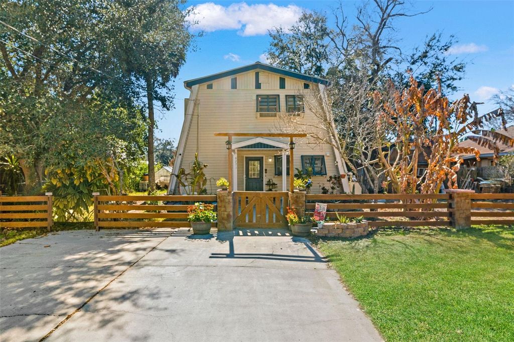 Photo of 6271 Colony Circle, Weeki Wachee, FL 34607 (MLS # W7882632)