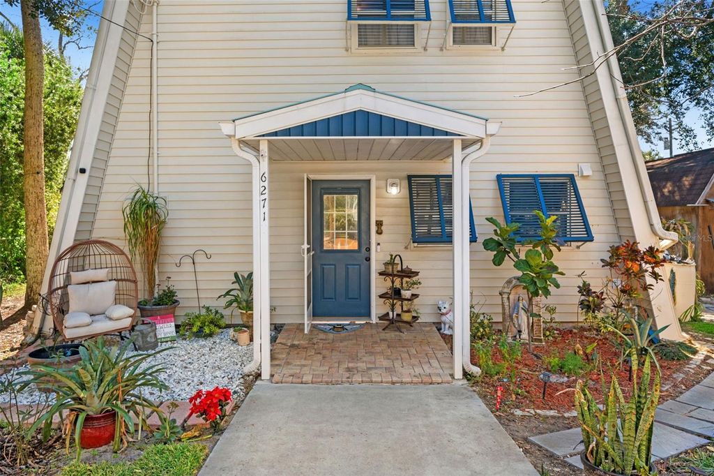 Photo of 6271 Colony Circle, Weeki Wachee, FL 34607 (MLS # W7882632)