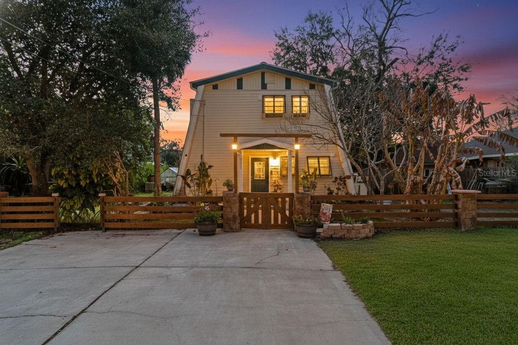 Photo of 6271 Colony Circle, Weeki Wachee, FL 34607 (MLS # W7882632)