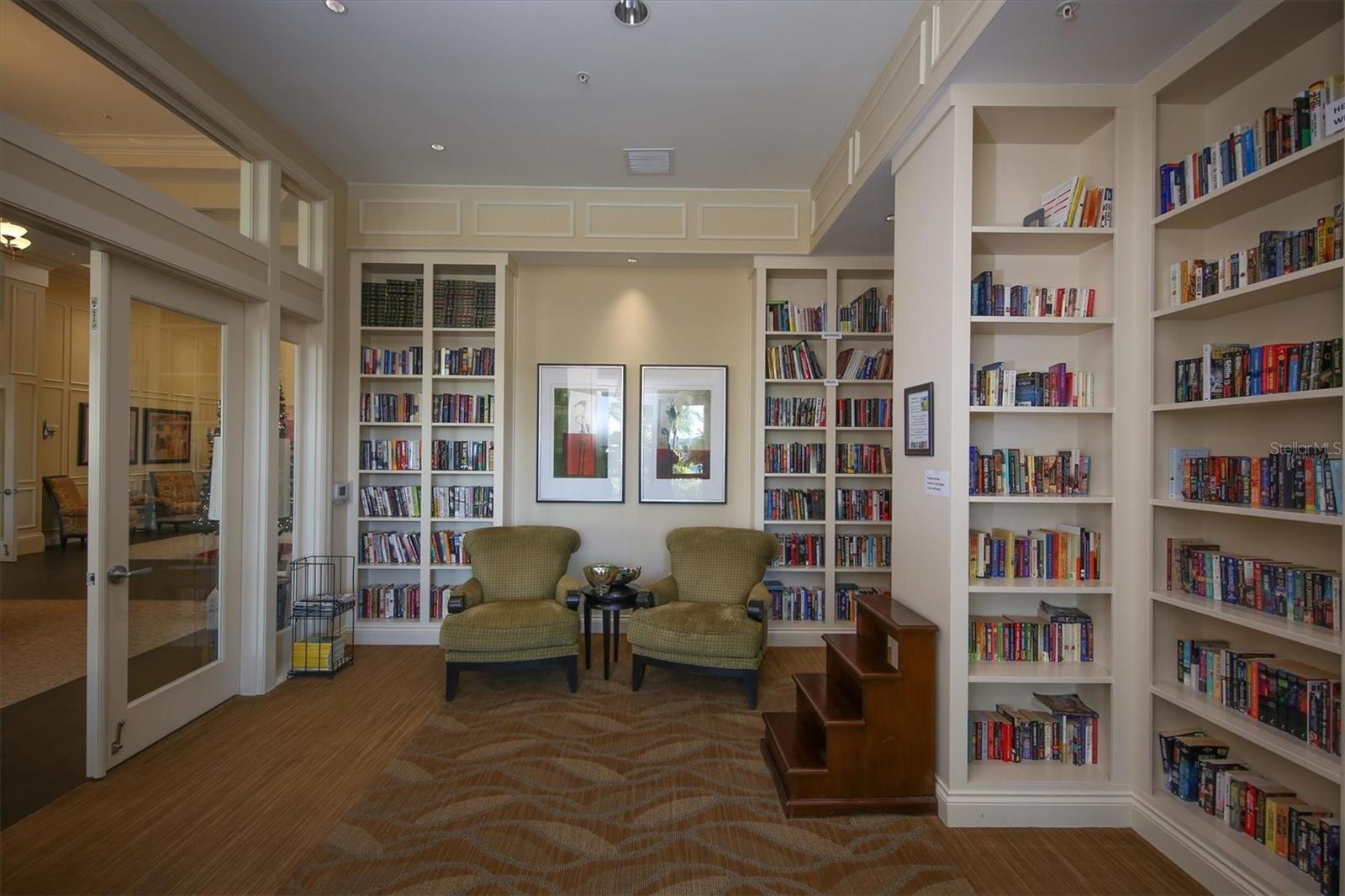 ISLANDWALK AT THE WEST VILLAGE - Residential