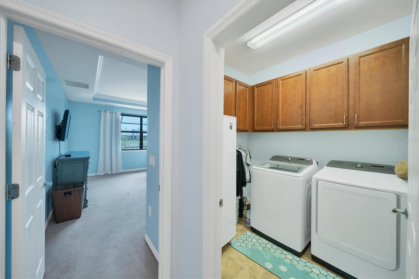 ISLANDWALK AT THE WEST VILLAGE - Residential