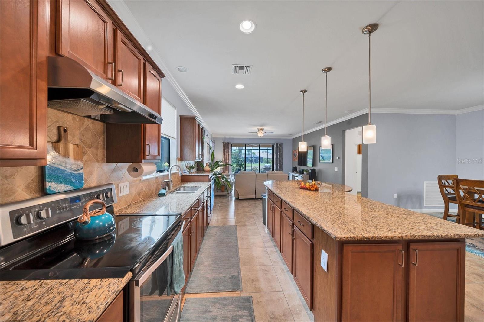 ISLANDWALK AT THE WEST VILLAGE - Residential