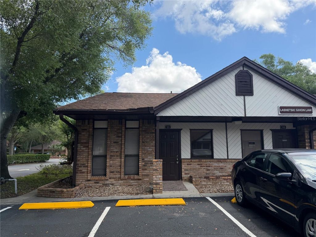 Photo of 409 Montgomery Road #105, Altamonte Springs, FL 32714 (MLS # O6403668)