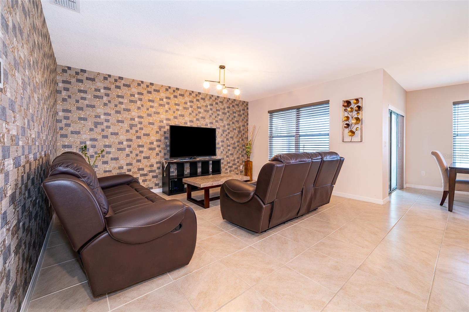 9012 TUSCAN CYPRESS STREET