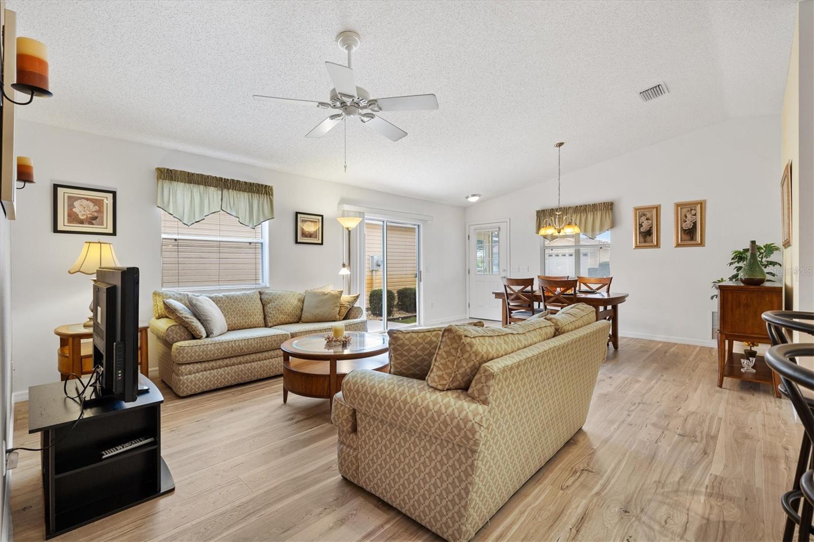 VILLAGES OF SUMTER HOLLY HILL VILLAS - Residential