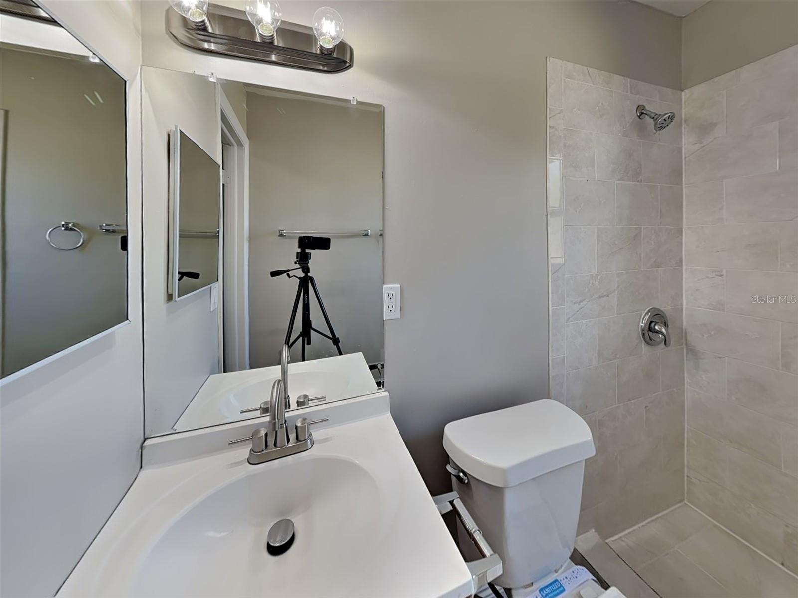 GANDY MANOR ADD - Residential Lease