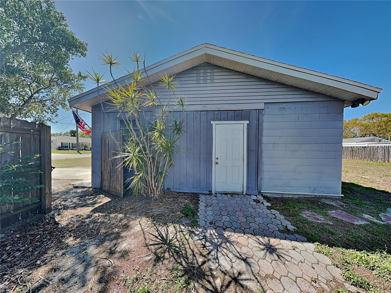 GANDY MANOR ADD - Residential Lease