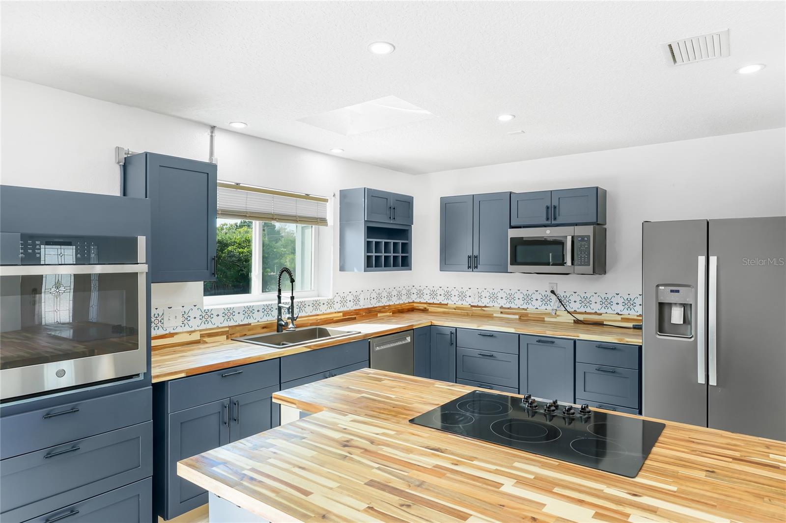 HIGHLAND SHORES SECOND UNIT - Residential