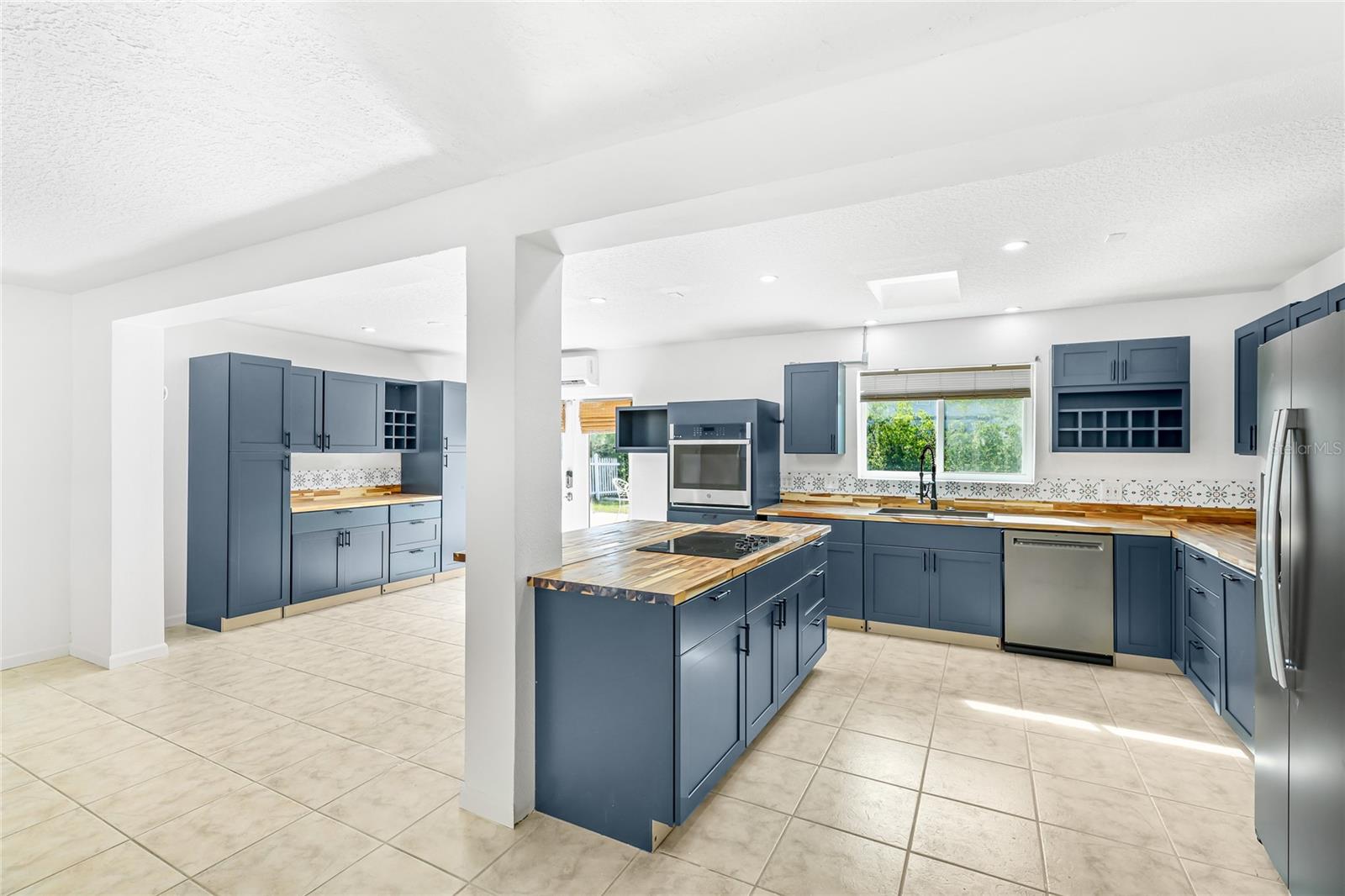 HIGHLAND SHORES SECOND UNIT - Residential