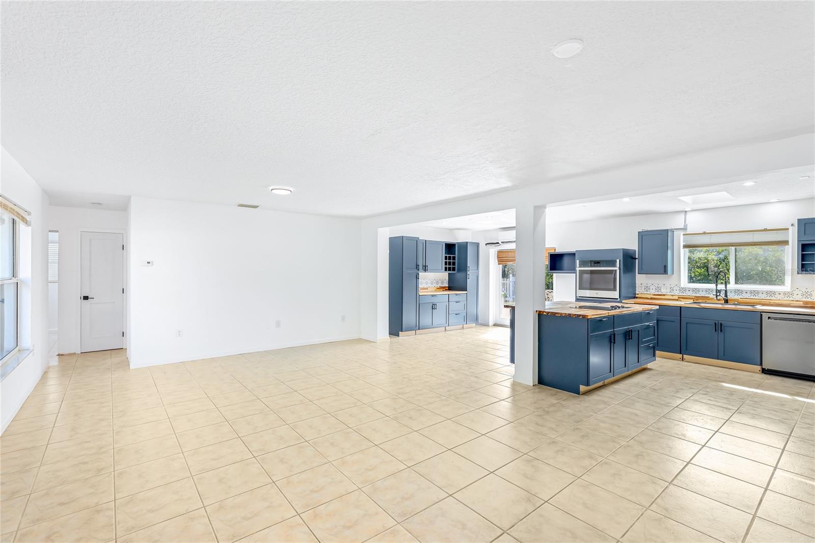 HIGHLAND SHORES SECOND UNIT - Residential