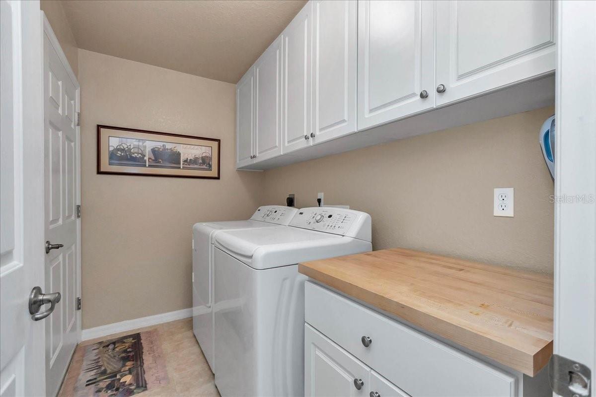 ROLLING HILLS UNIT 1 - Residential