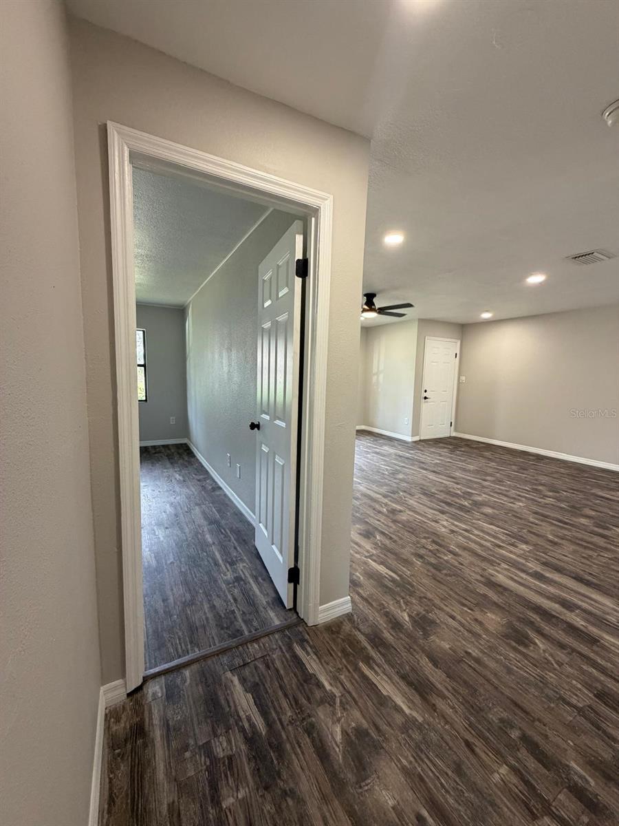 LAKE MC COY OAKS - Residential Lease