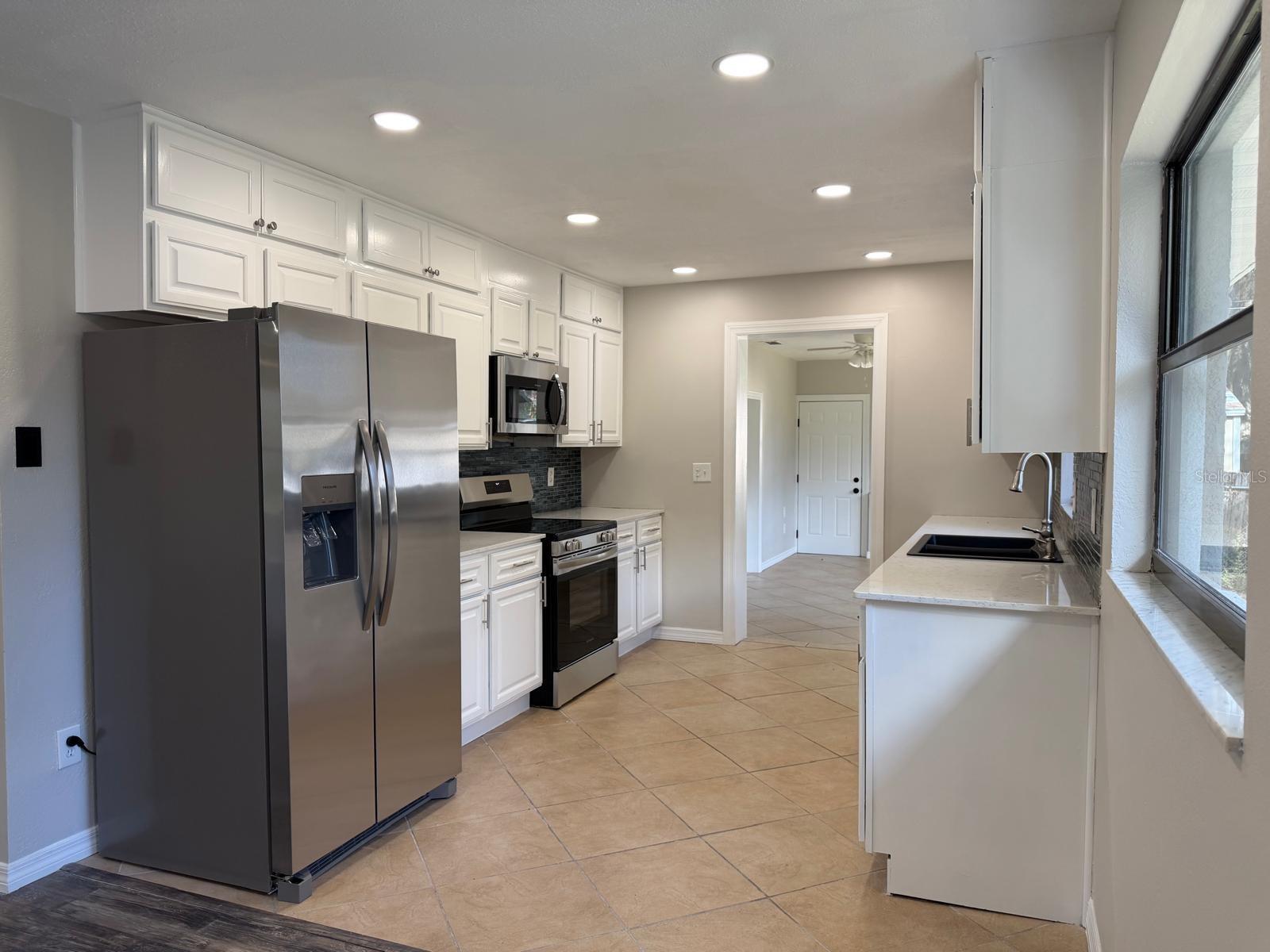 LAKE MC COY OAKS - Residential Lease