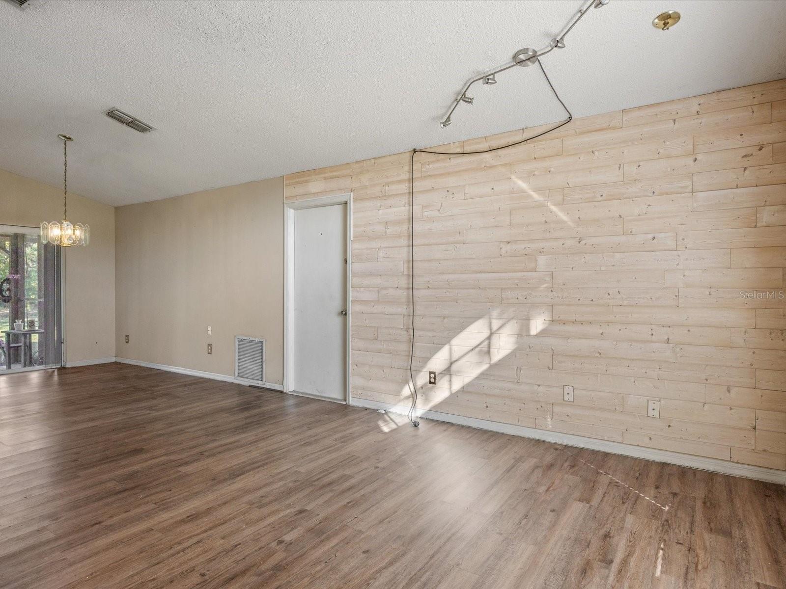 ORANGES PHASE 2 THE - Residential