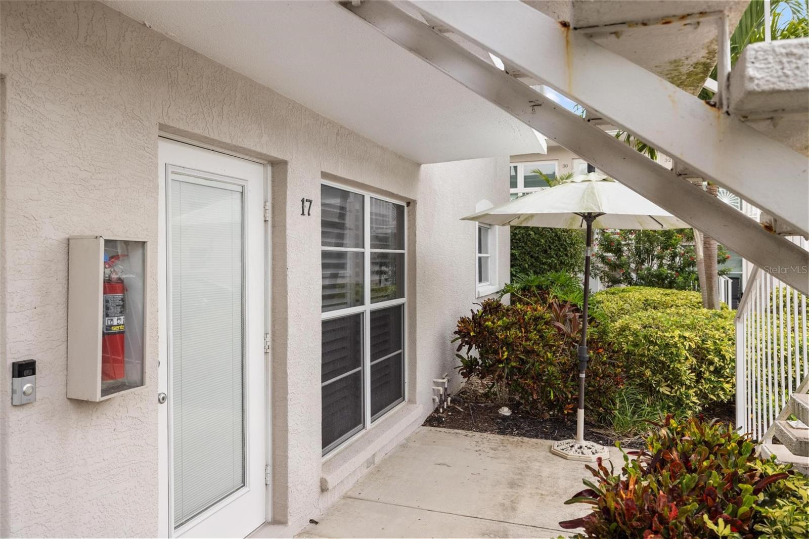 521 W VENICE AVENUE 17