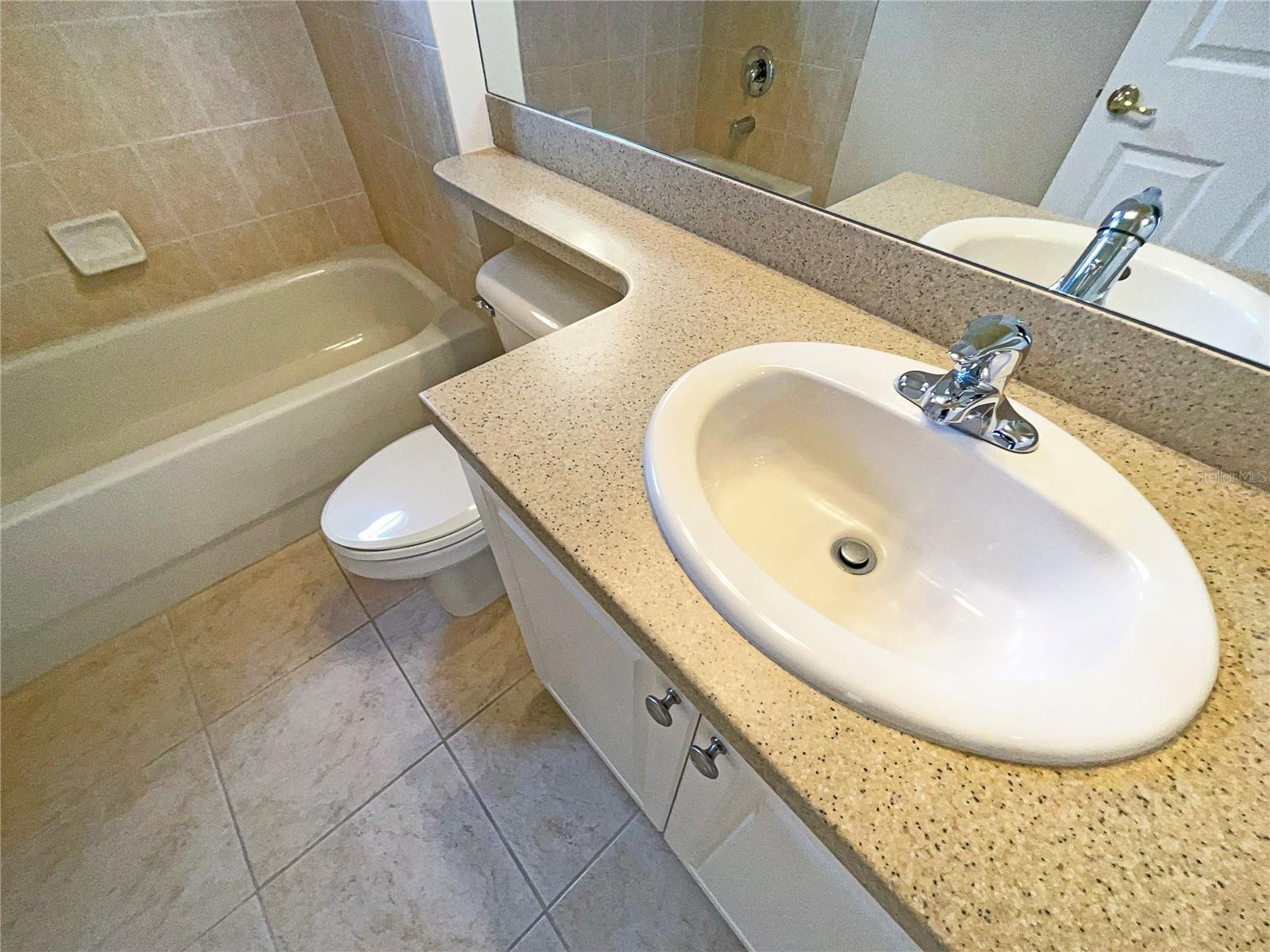 VALENCIA LAKES PH 2 - Residential