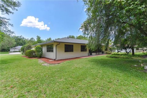 A home in HOMOSASSA