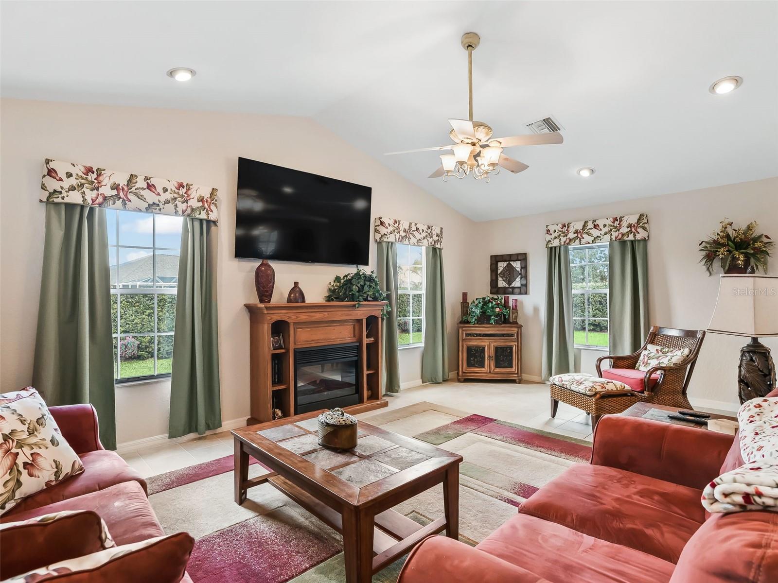 STONECREST - Residential