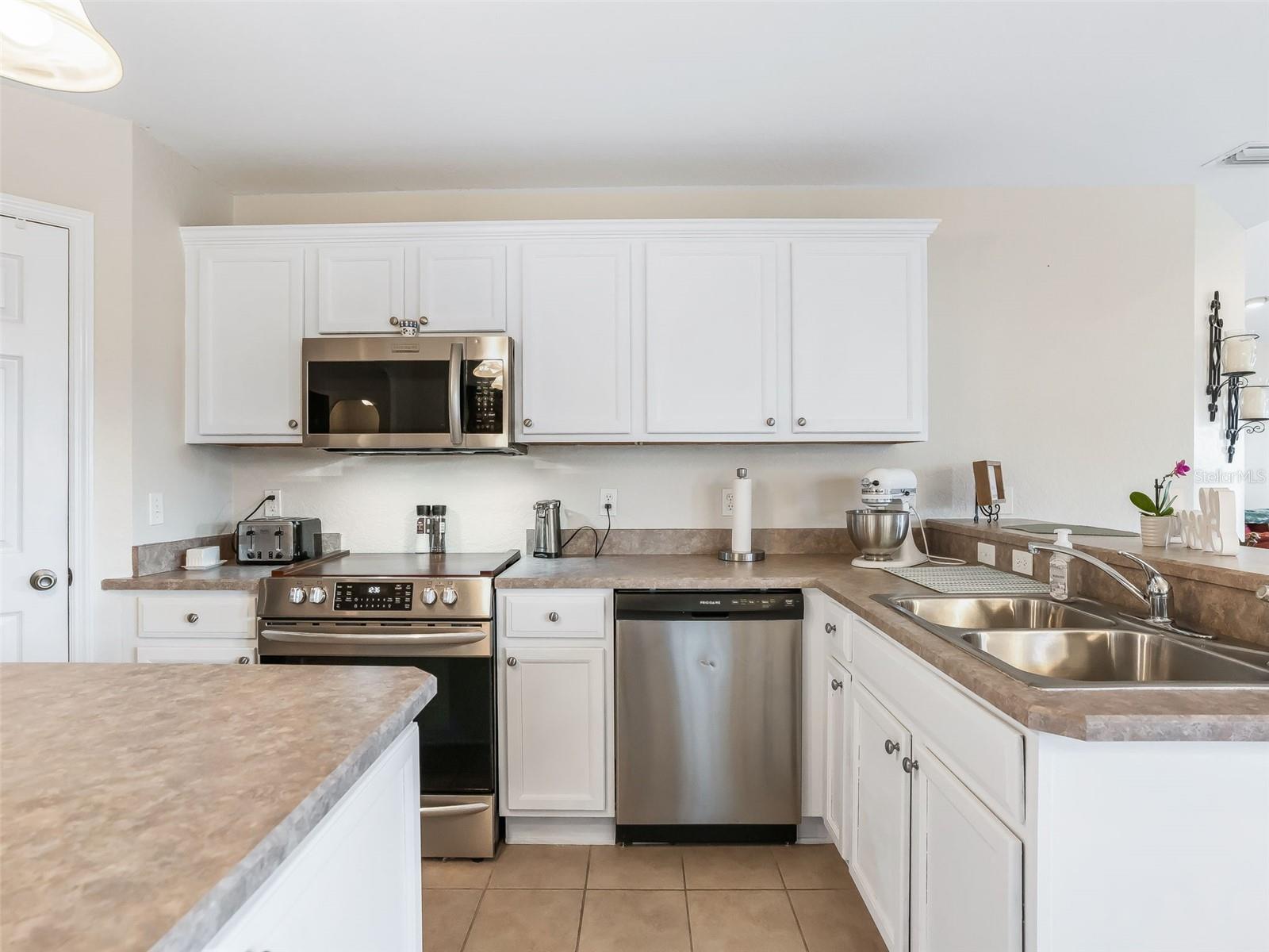 STONECREST - Residential