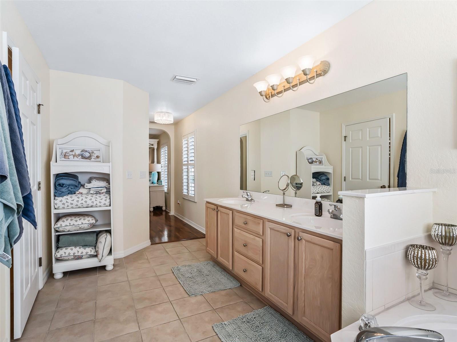 STONECREST - Residential