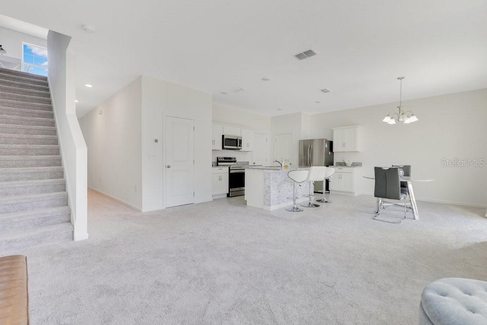 1991 HEMINGWAY CIRCLE