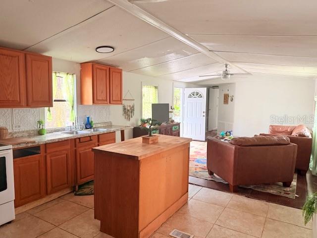 FLORIDA HIGHLANDS - Residential