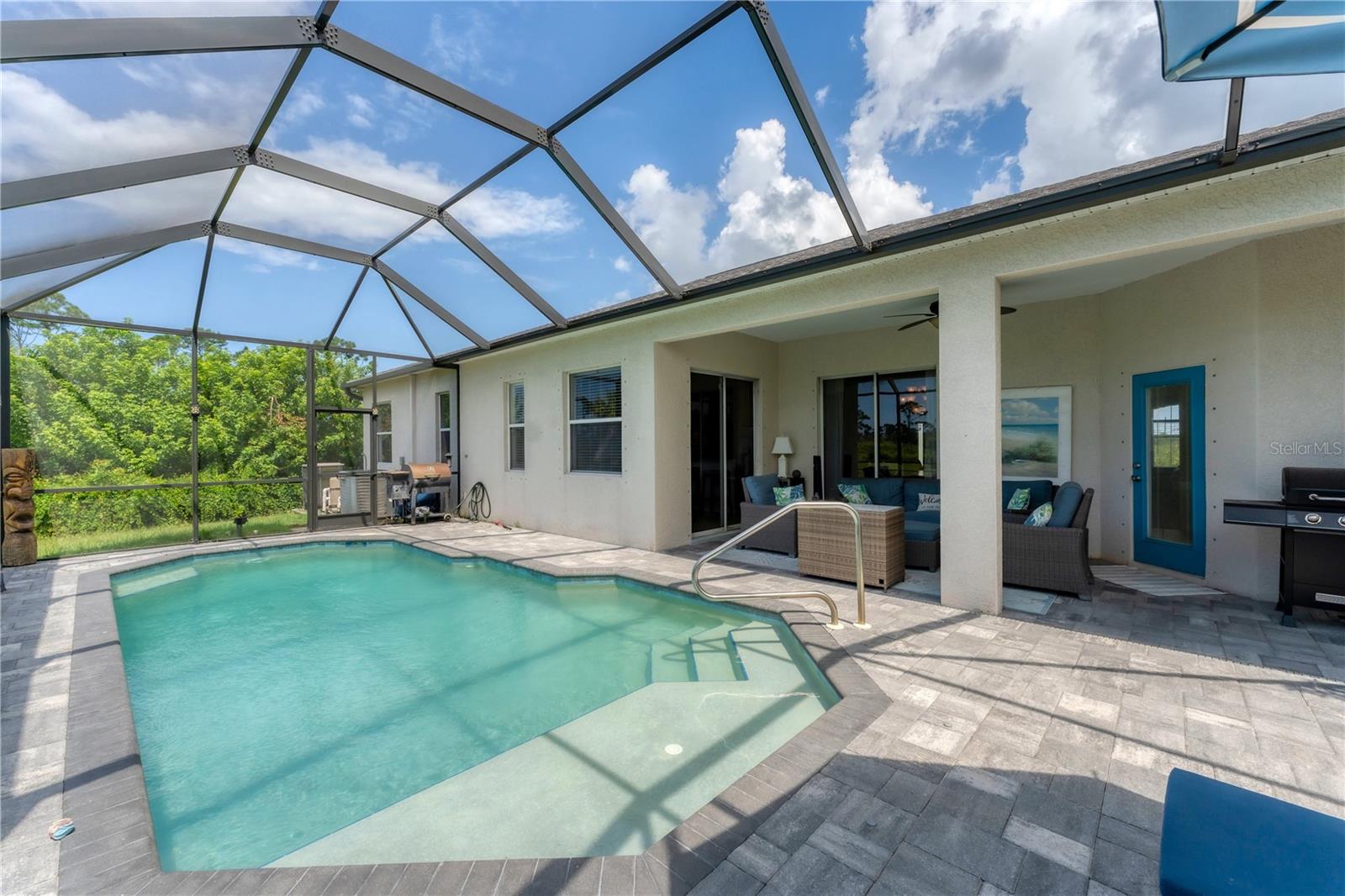 ROTONDA SANDS - Residential
