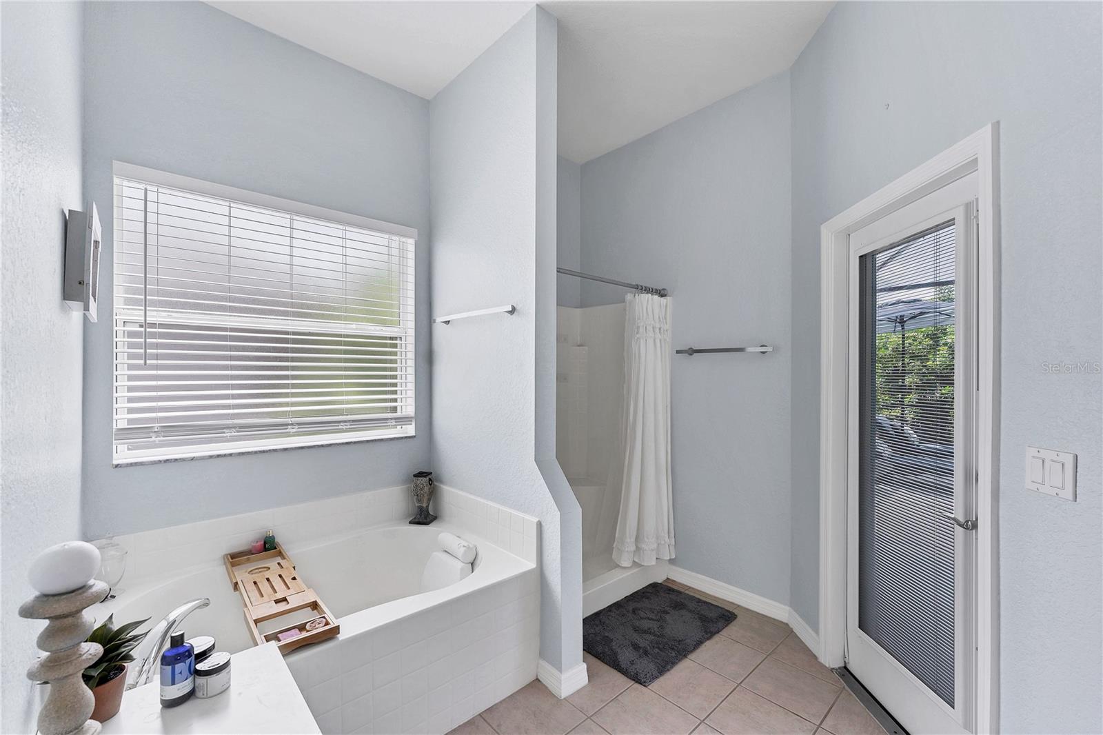 ROTONDA SANDS - Residential