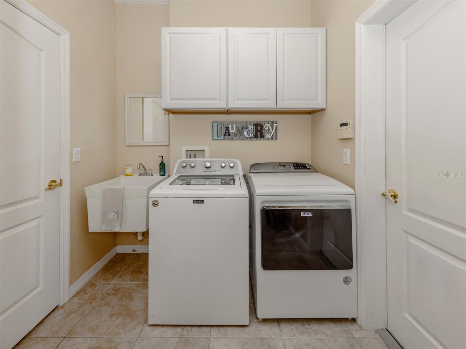 STONEYBROOK AT VENICE - Residential