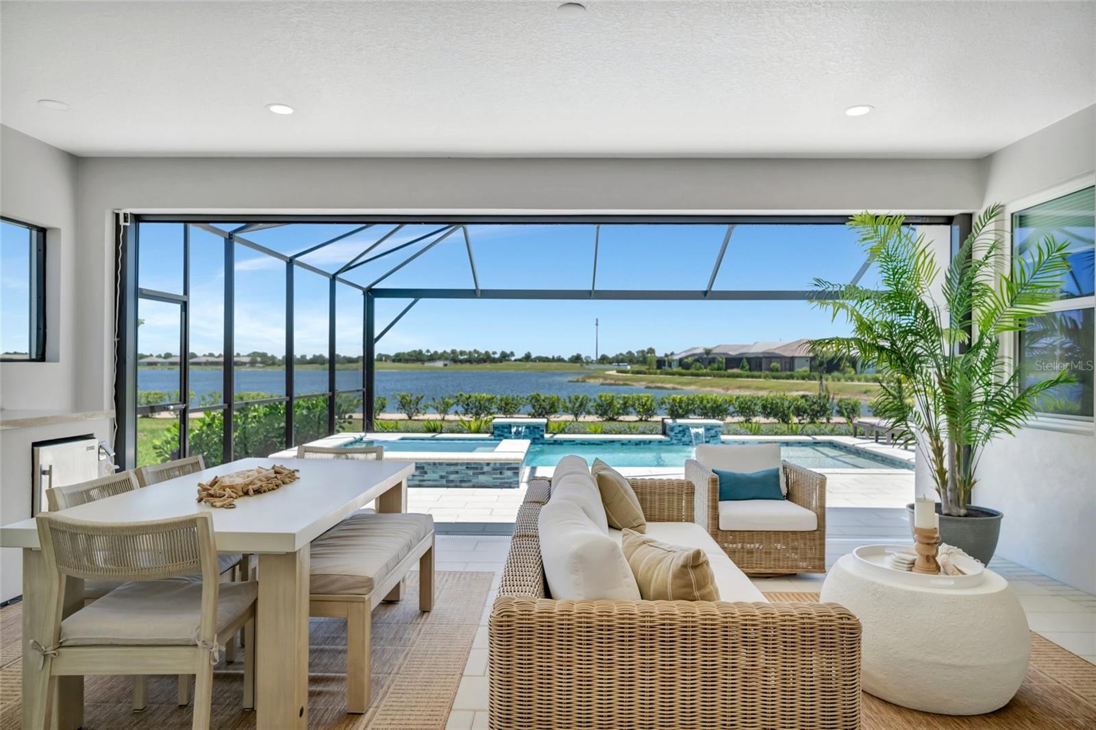 LAKEHOUSE COVE/WATERSIDE PH 5 - Residential