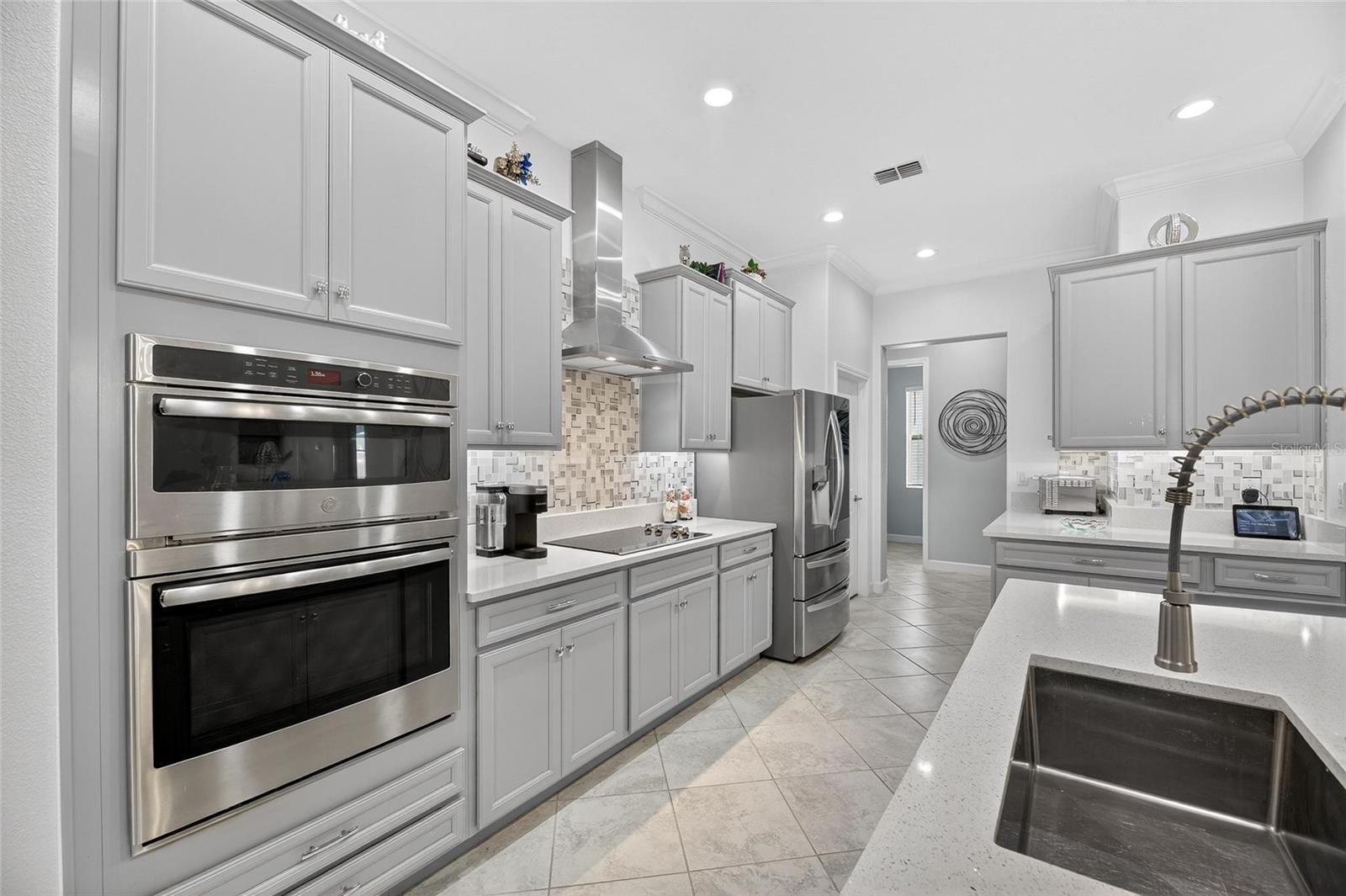 MEDLEY AT SOUTHSHORE BAY - Residential