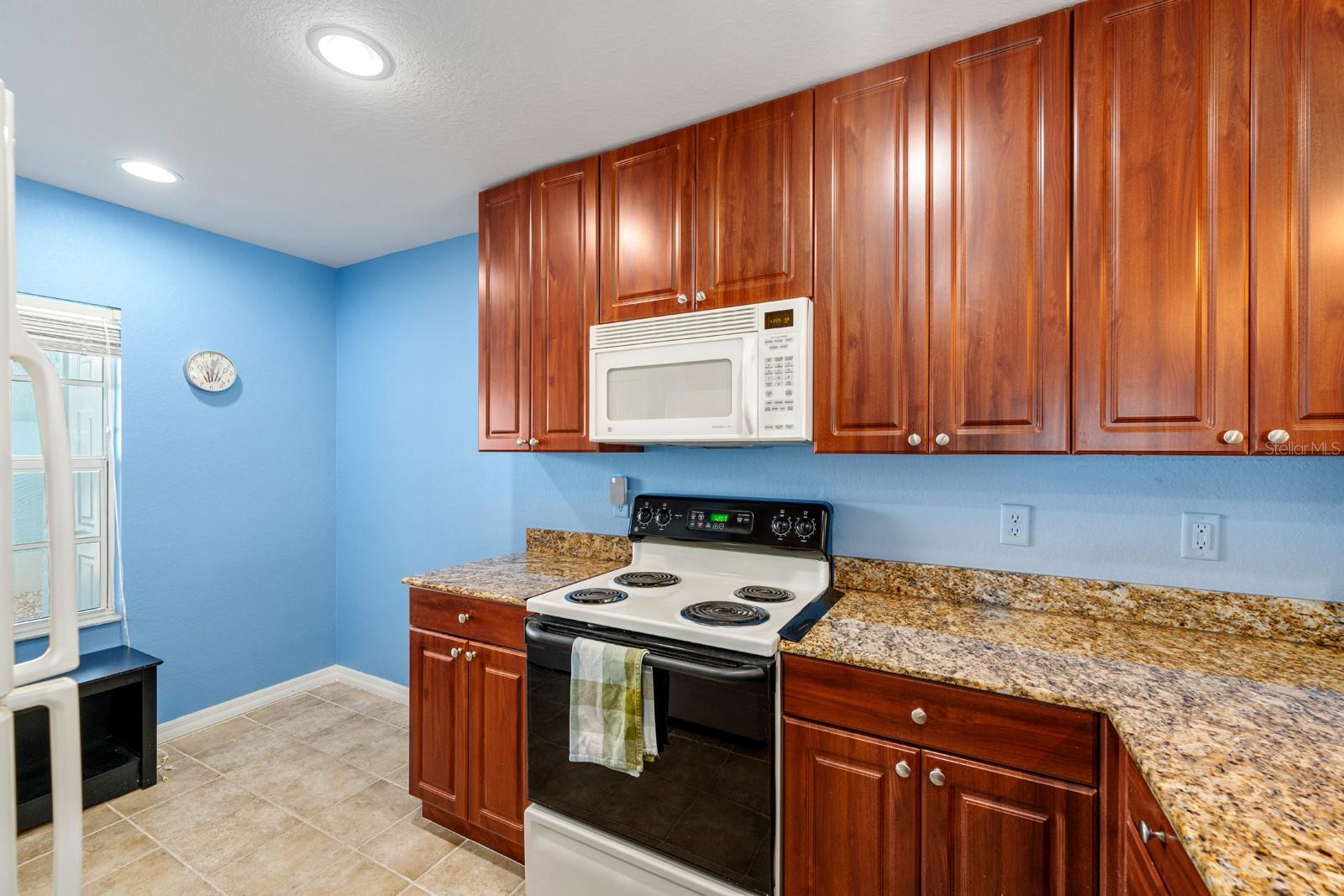 COLONY AT SABAL TRACE PH 01 - Residential