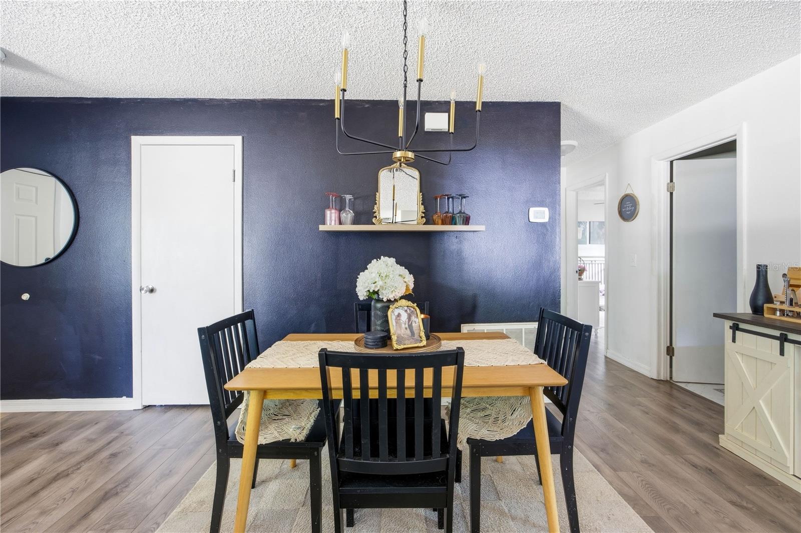 NESTOR-JONES - Residential