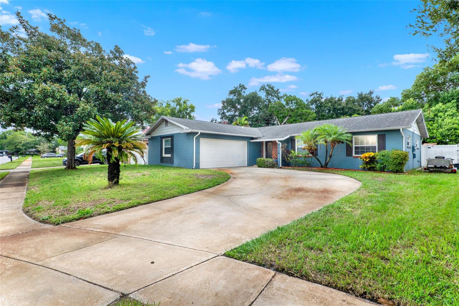 2028 LEANNE COURT