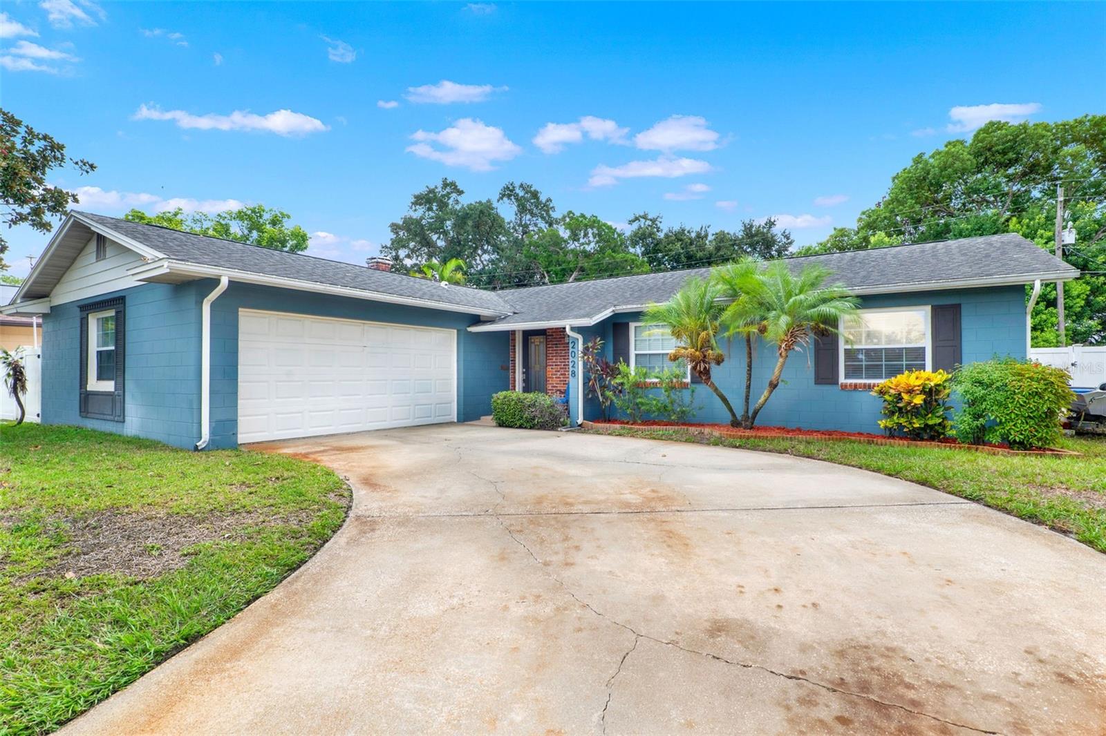 Lovely pool home located in Eastbrook. This home features an open floor plan with an abundance of natural light. Recent updates include: A/C unit (2022), electrical system (2022), and a new water heater (2022). Enjoy entertaining on the patio and around the pool in the lush, landscaped backyard. The Eastbrook community is centrally located between Downtown Winter Park, UCF, shopping, and numerous restaurants. Call today to schedule your appointment!