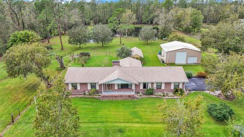 A home in LAKELAND