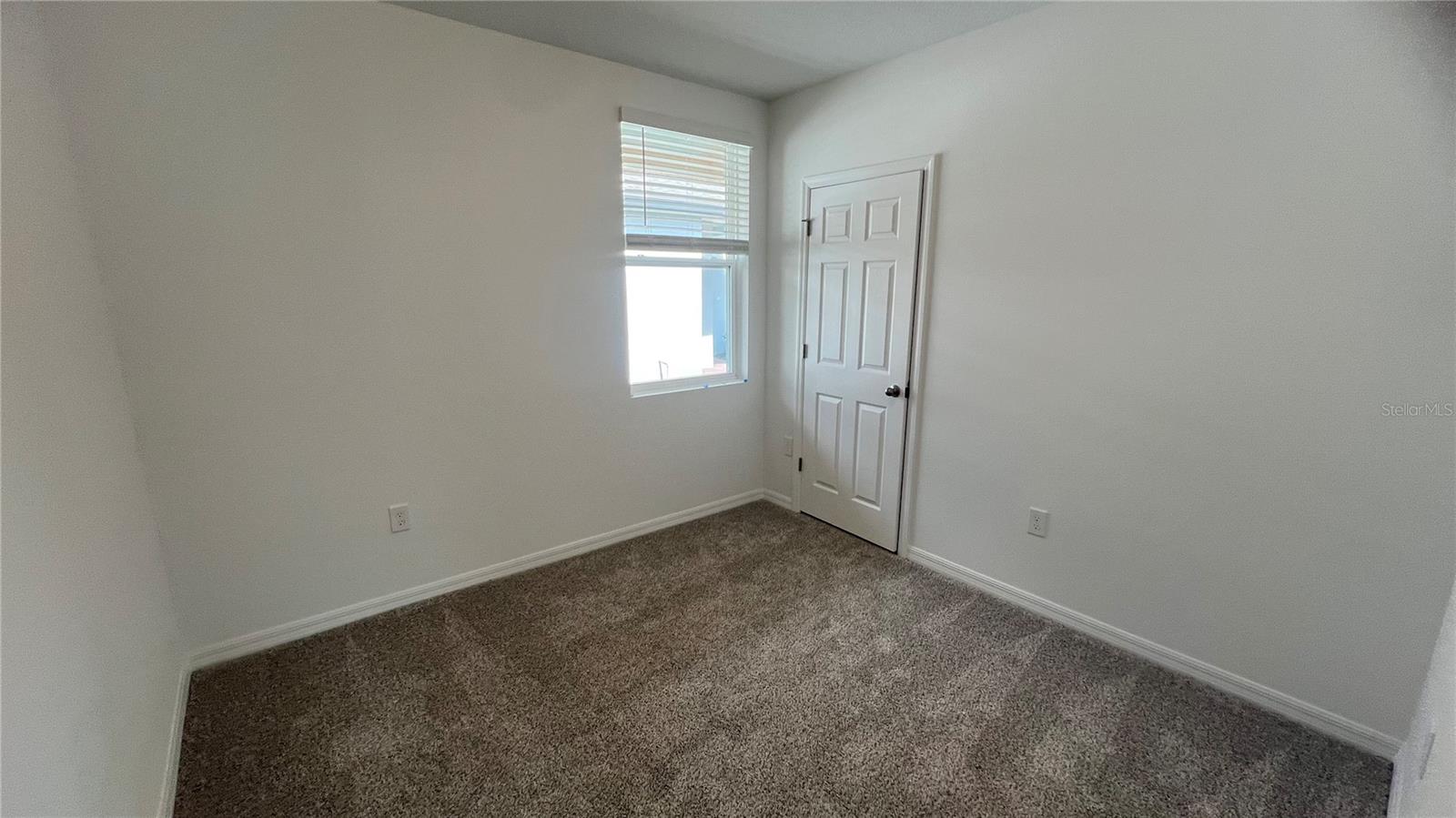 LAKE DEER ESTATES - Residential Lease