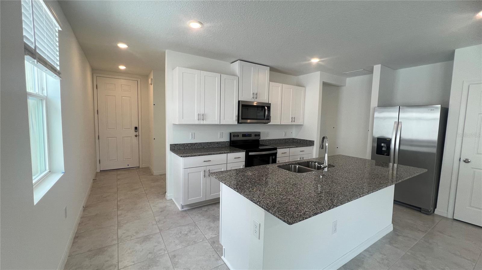 LAKE DEER ESTATES - Residential Lease