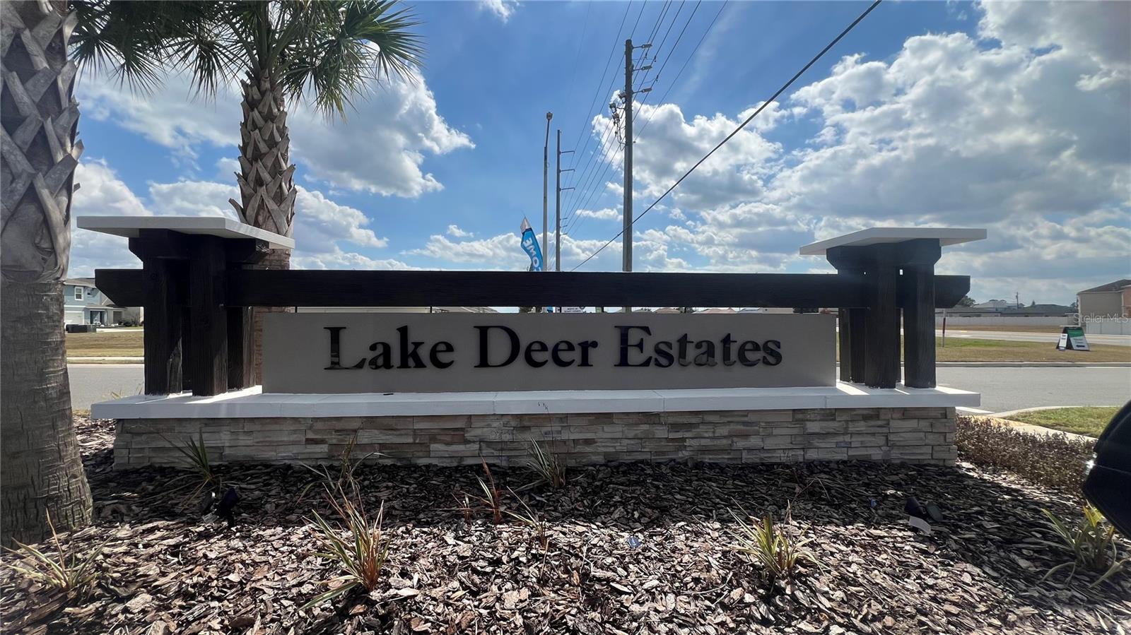 LAKE DEER ESTATES - Residential Lease