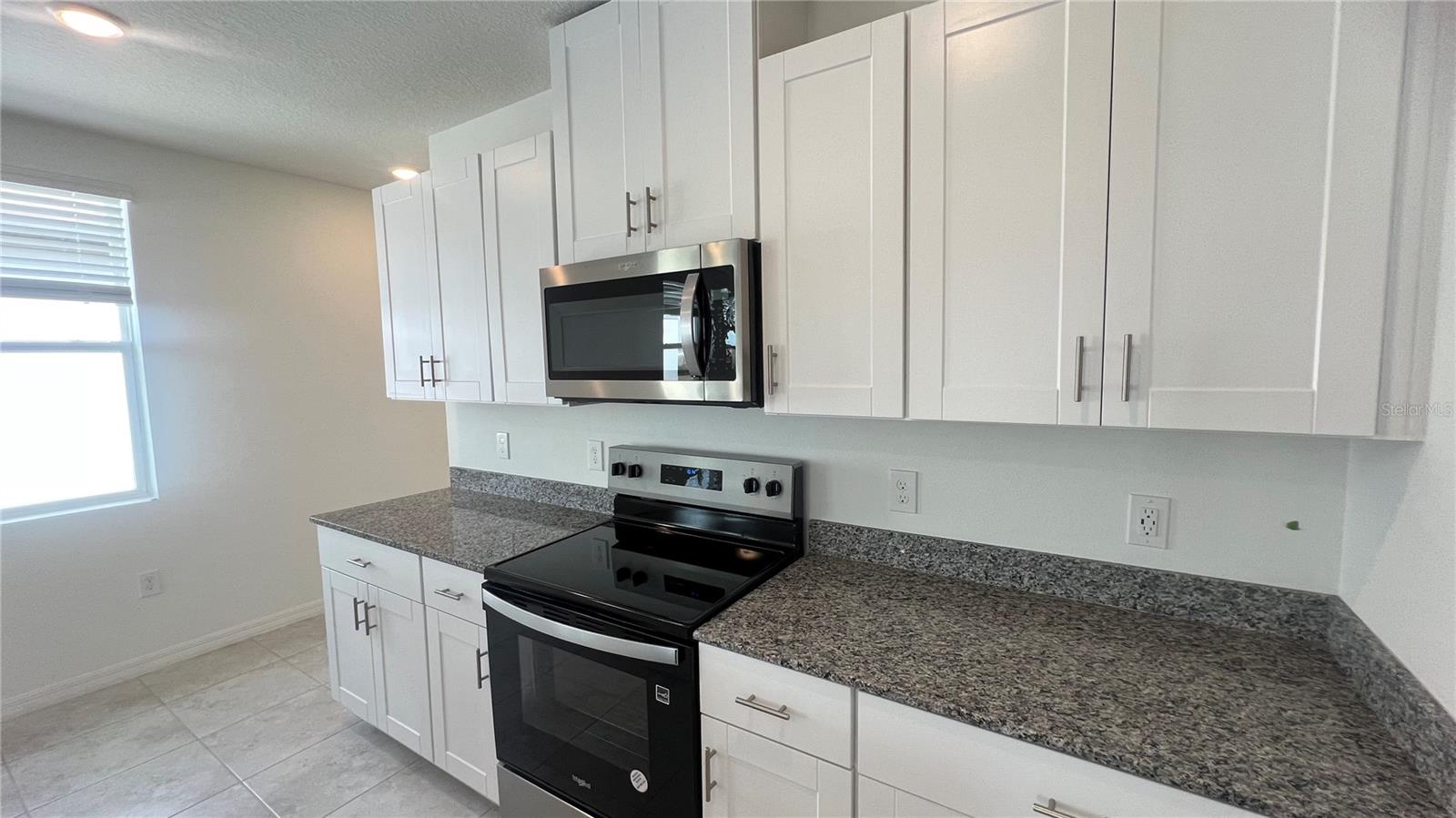 LAKE DEER ESTATES - Residential Lease