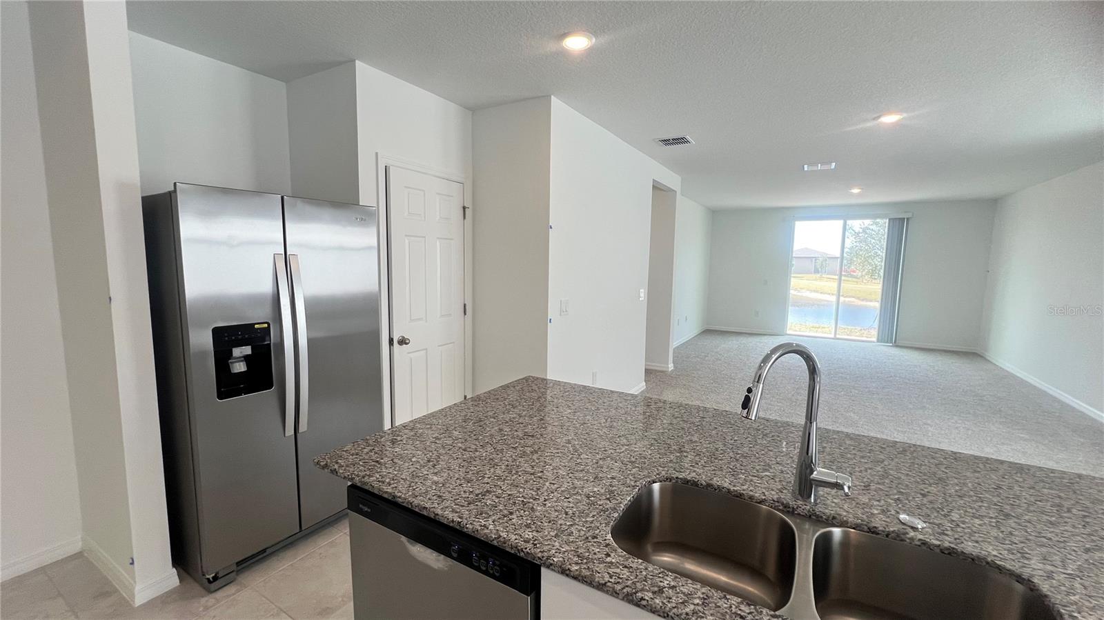 LAKE DEER ESTATES - Residential Lease