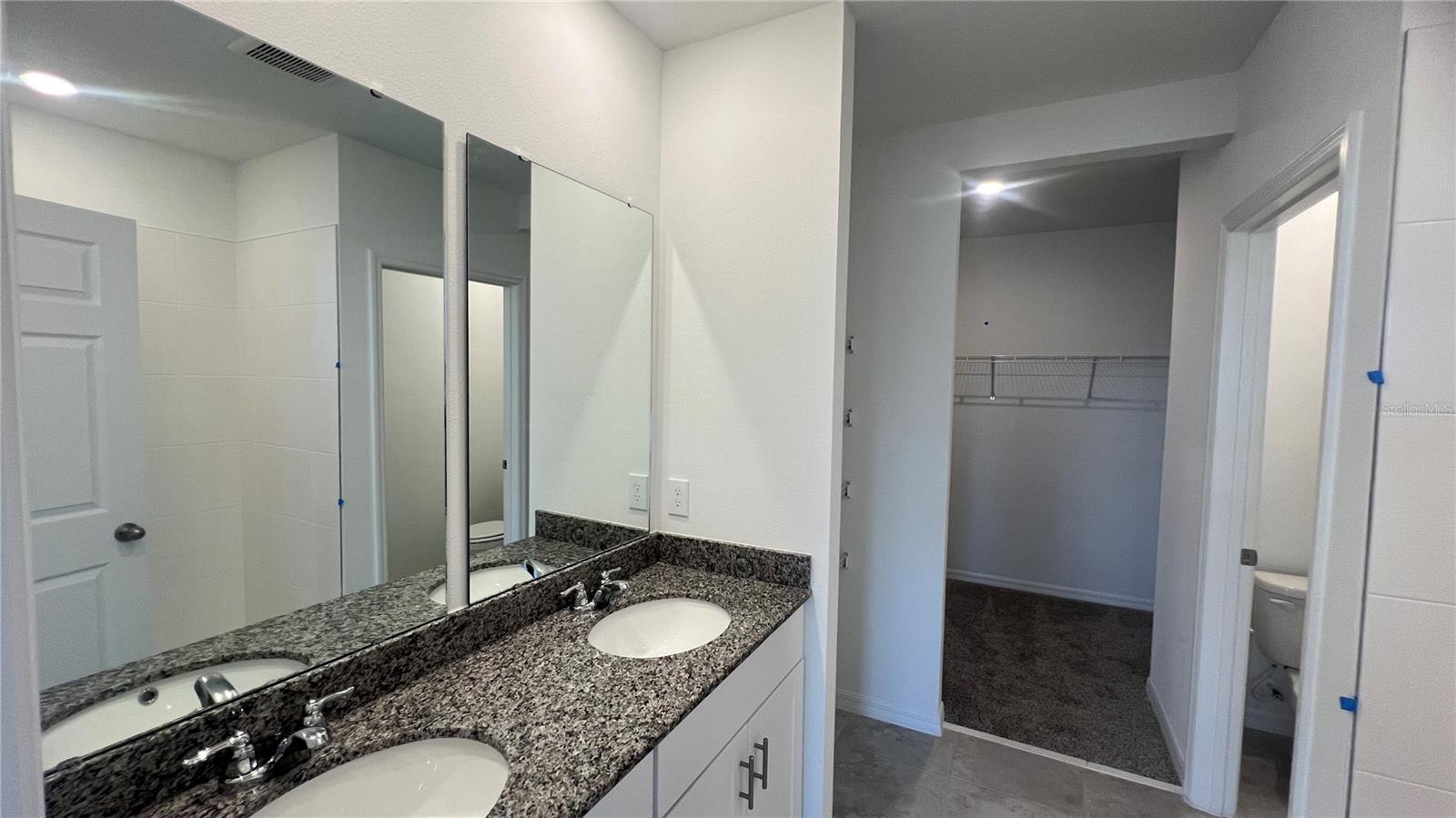 LAKE DEER ESTATES - Residential Lease