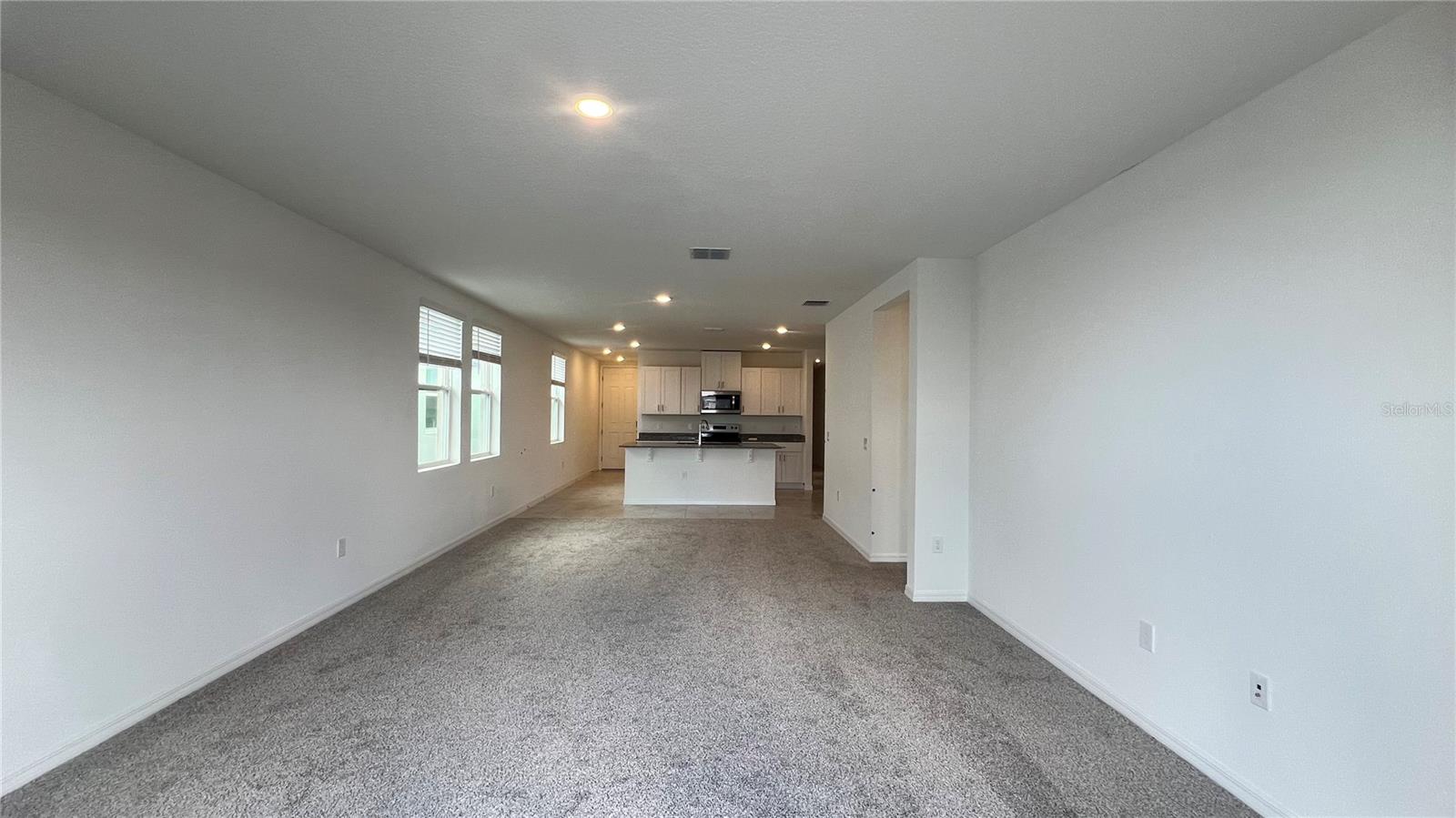 LAKE DEER ESTATES - Residential Lease