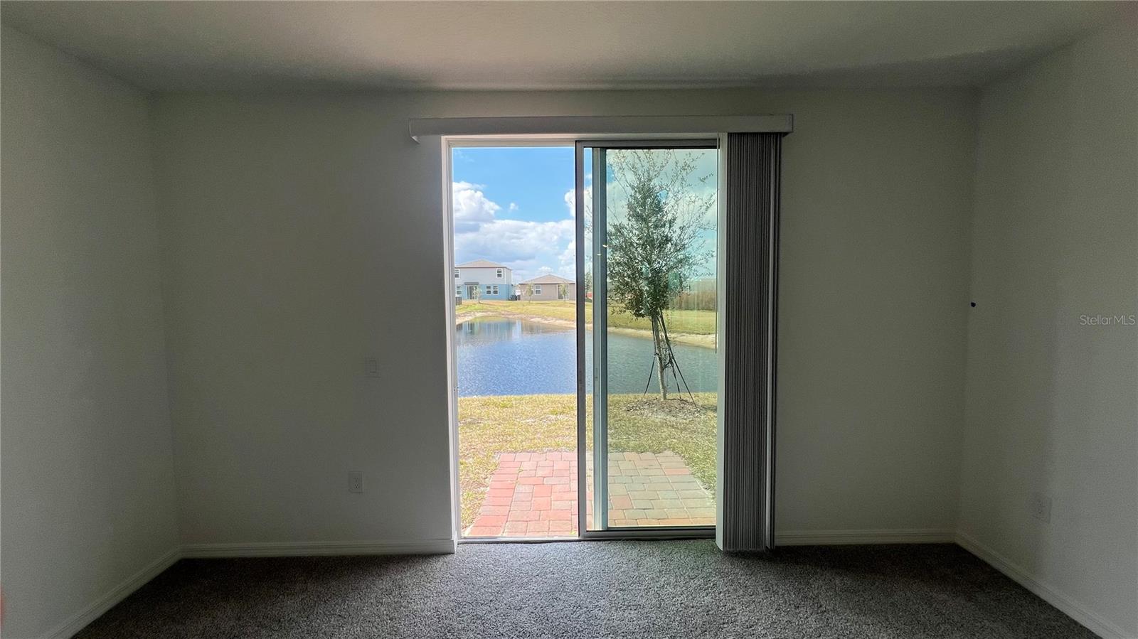 LAKE DEER ESTATES - Residential Lease