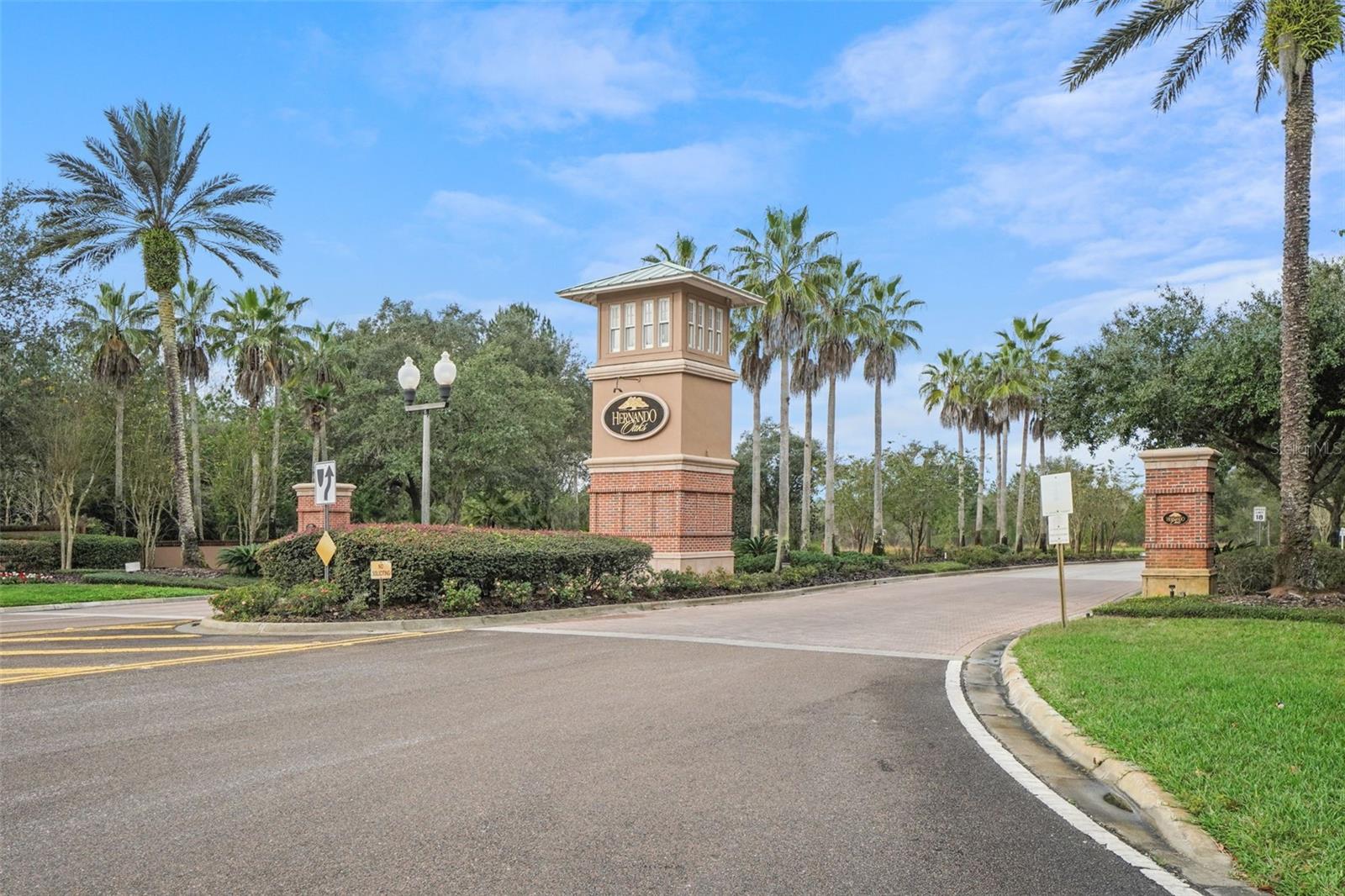 HERNANDO OAKS PH 1 - Residential