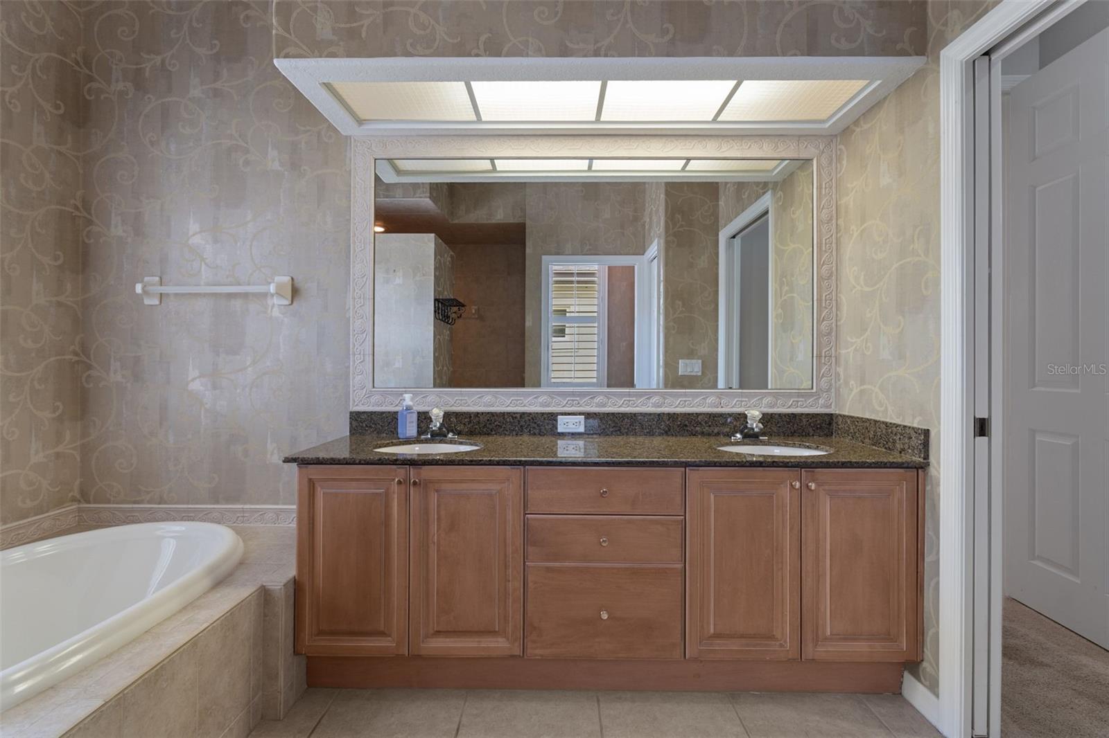 HERNANDO OAKS PH 1 - Residential