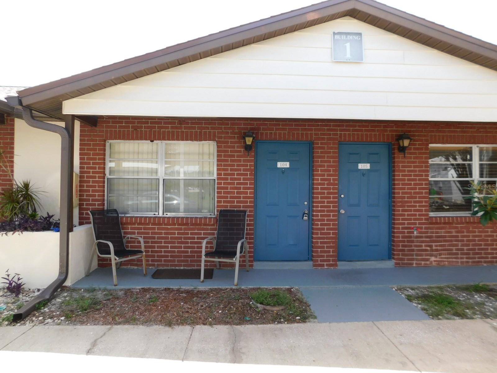 HILL CREST VILLAS - Residential