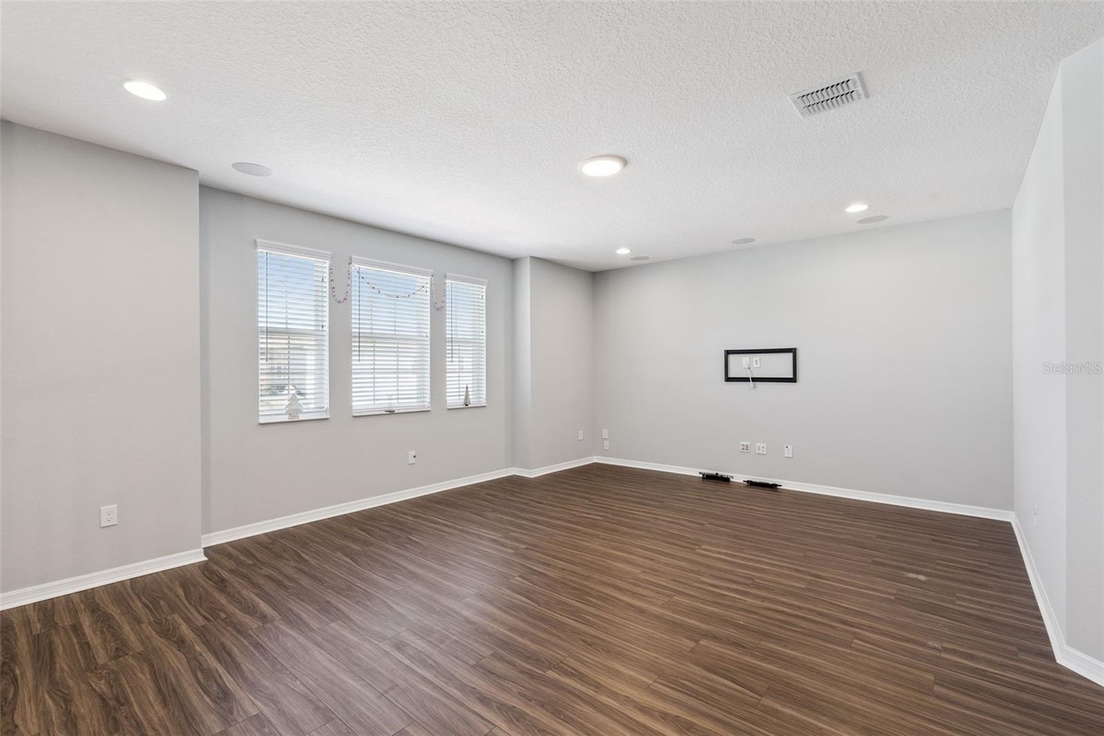 ENCORE/OVATION-PH 3 - Residential